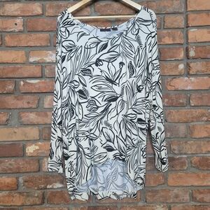 Christian Siriano 1X Black & White Botanical High-Low Tunic Top Stretch